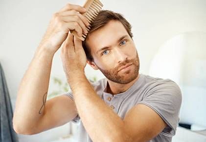 Capelli crespi uomo: come prevenirli