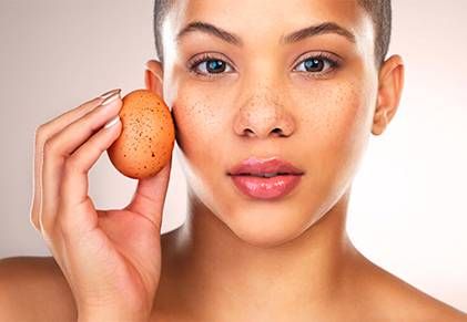 Maschera punti neri fai da te a base di albume